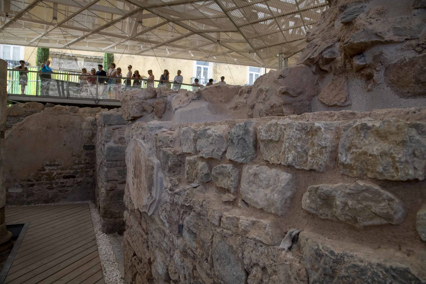 Las imágenes de las visitas arqueológicas en Cartagena