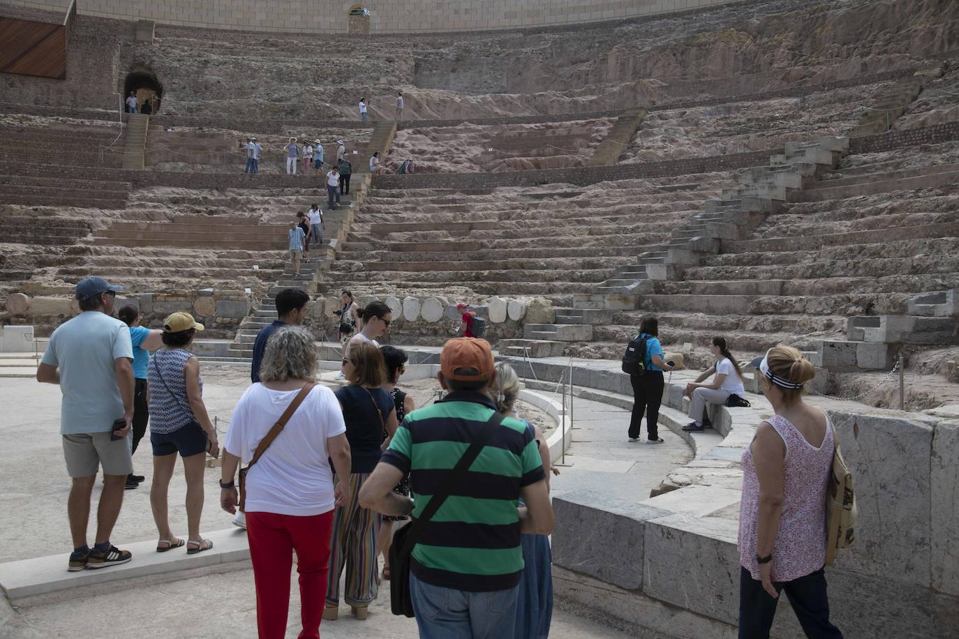 Las imágenes de las visitas arqueológicas en Cartagena