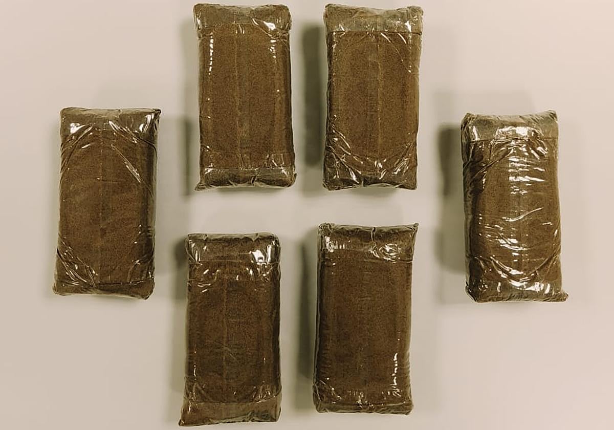 Hachís incautado por la Policía Local de Lorca.