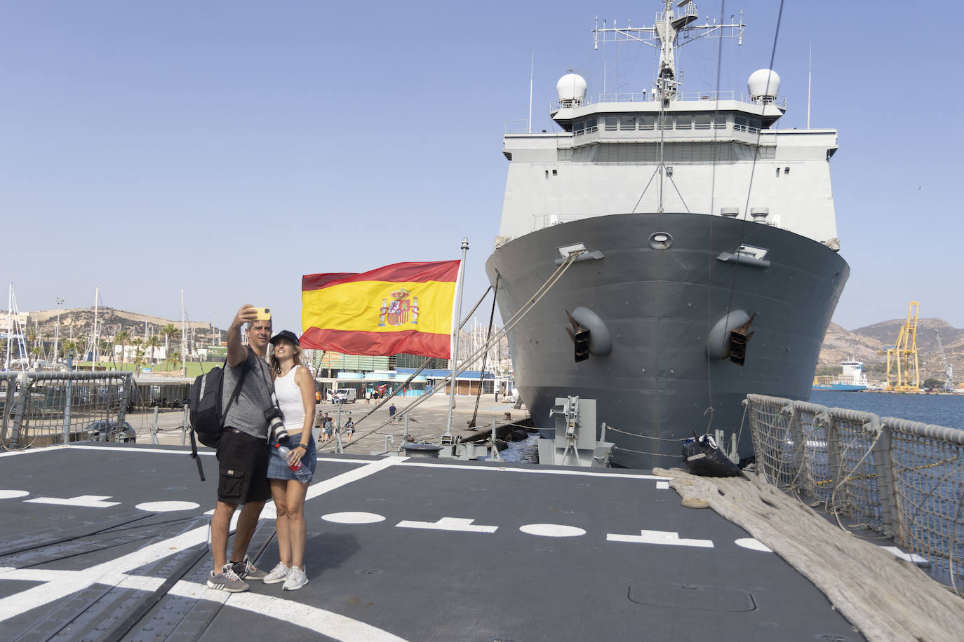 La visita a los buques de la armada en Cartagena, en imágenes