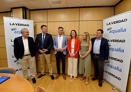 De izq. a dcha., Jesús García, José Sandoval, Pedro Javier Sánchez, María del Carmen Moreno, Mar Reventós y Miguel Ángel Jiménez, en el foro realizado en LA VERDAD.