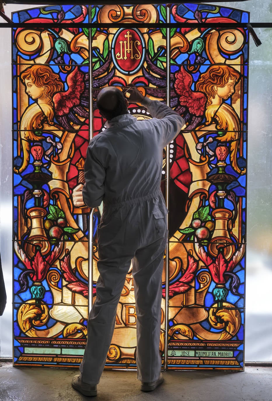 Restauración de las vidrieras de la Catedral de Murcia, en imágenes