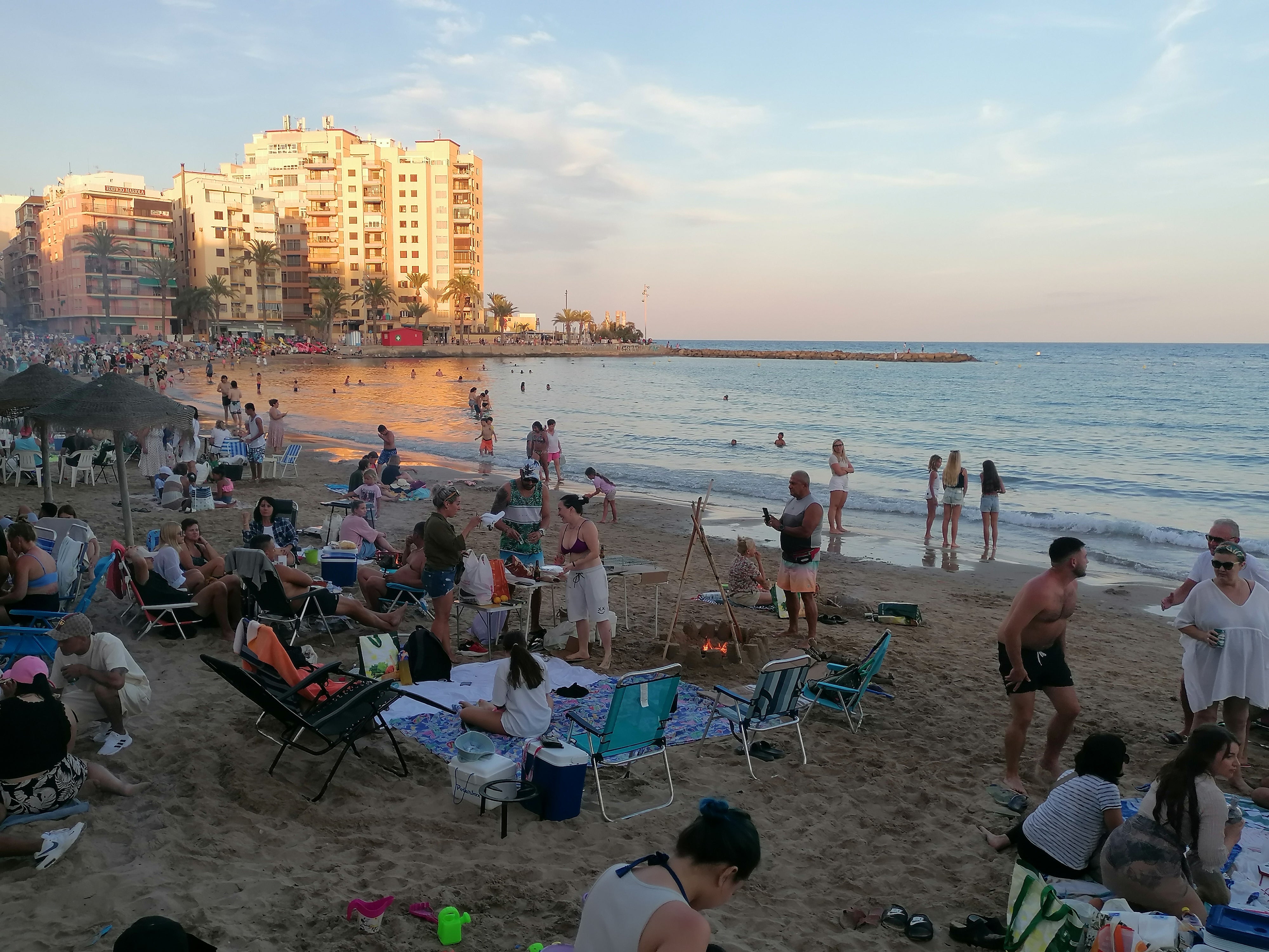 Las imágenes de las hogueras de San Juan en Torrevieja