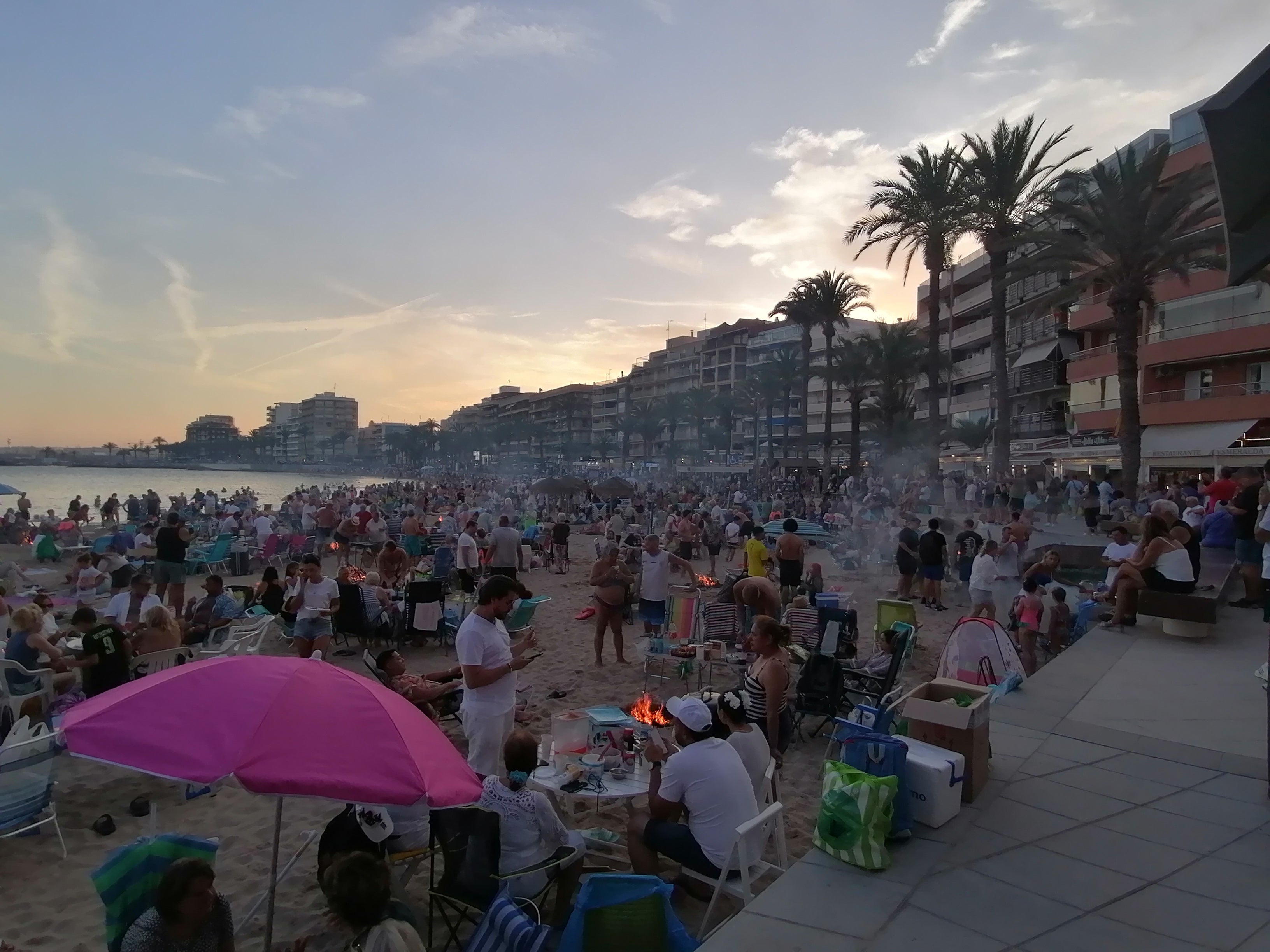 Las imágenes de las hogueras de San Juan en Torrevieja