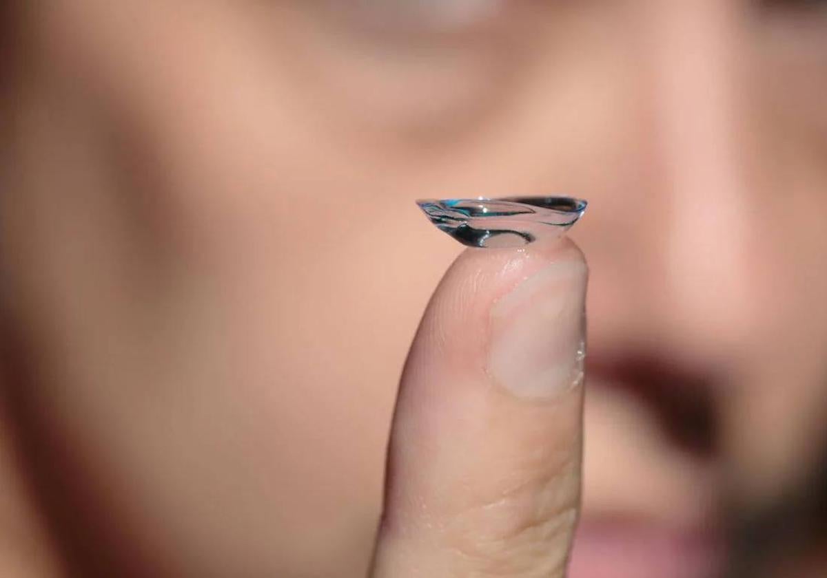 Diez consejos para proteger tu vista este verano si usas lentillas