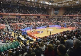 Imagen de archivo de un UCAM-Real Madrid en el Palacio de los Deportes de Murcia.