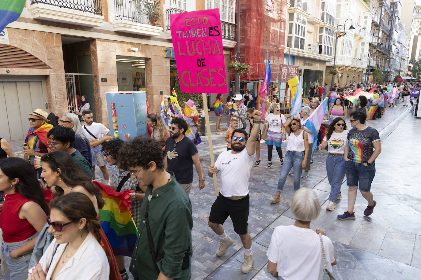 El desfile del Orgullo en Cartagena, en imágenes