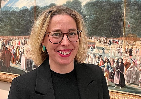 Noelia Ibáñez Pérez estudió Historia del Arte en la Universidad de Murcia, donde se doctoró con una tesis sobre iconografías artísticas.