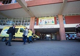 Puerta de Urgencias de La Arrixaca, en una imagen de archivo.
