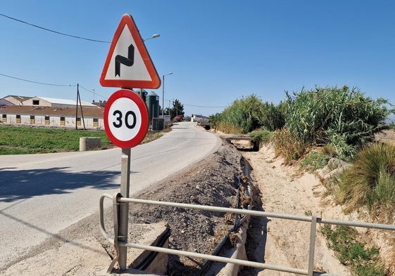 Uno de los tramos peligrosos del camino de Vera.