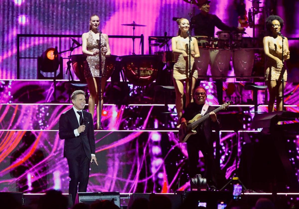 Las imágenes del concierto de Luis Miguel en Murcia