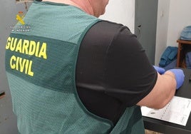 Un agente de la Guardia Civil, en una foto de archivo.