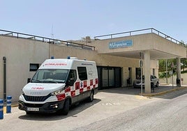 Imagen de archivo de una ambulancia en el hospital Rafael Méndez.