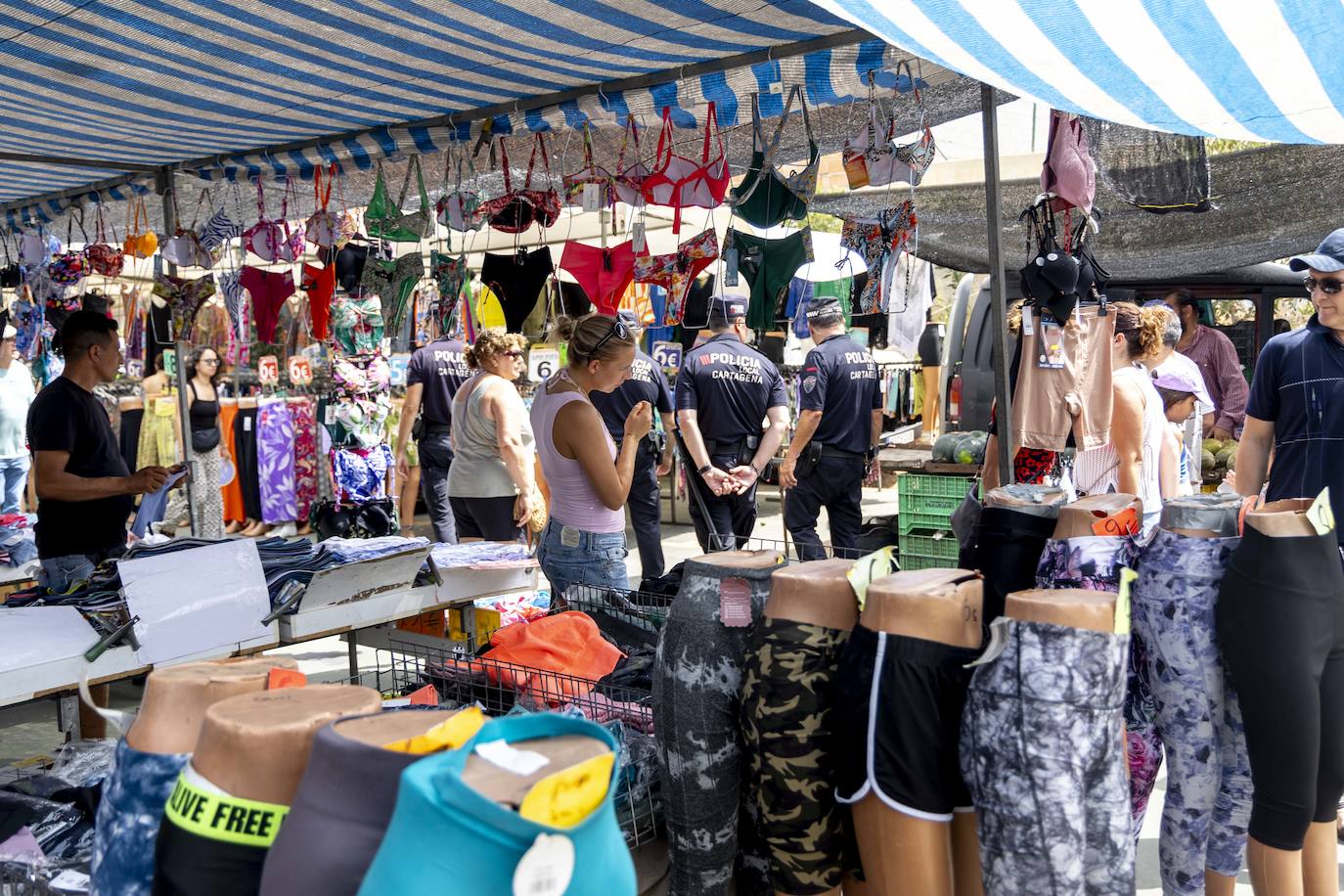 Las imágenes del mercado de Cabo de Palos