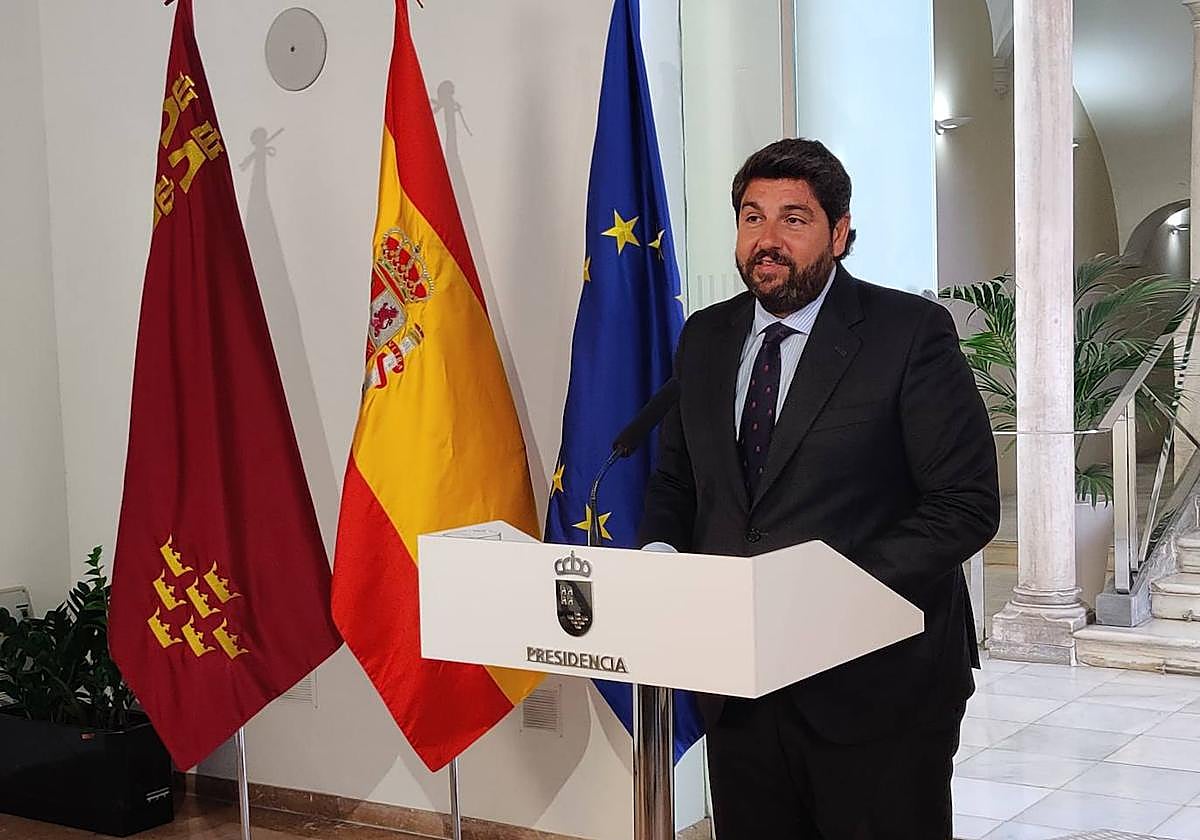 Fernando López Miras, este lunes, durante su comparecencia.