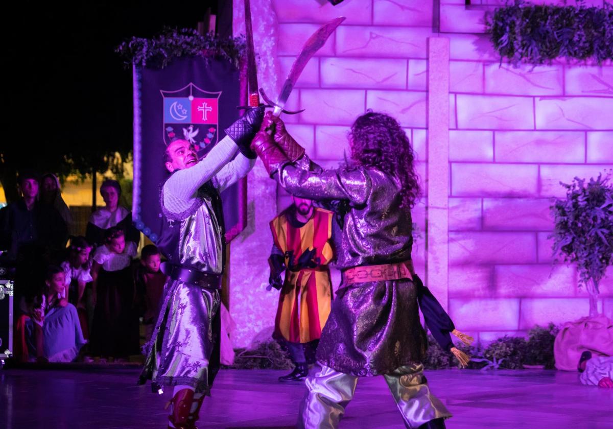 Las imágenes de la representación de la Toma del Castillo en Orihuela
