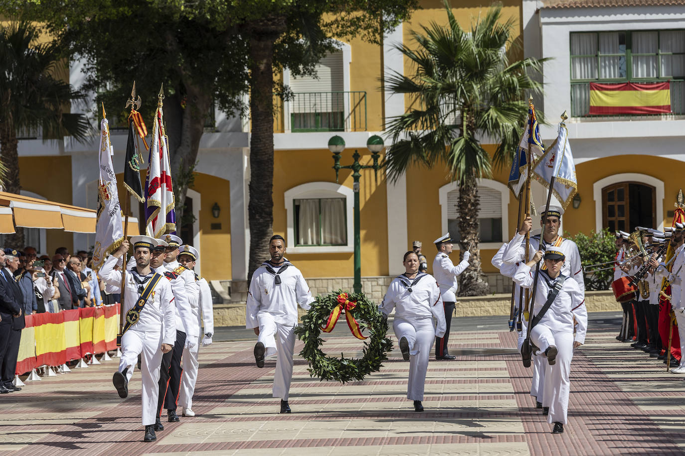 La Armada conmemora a su patrona, la Virgen del Carmen, en imágenes