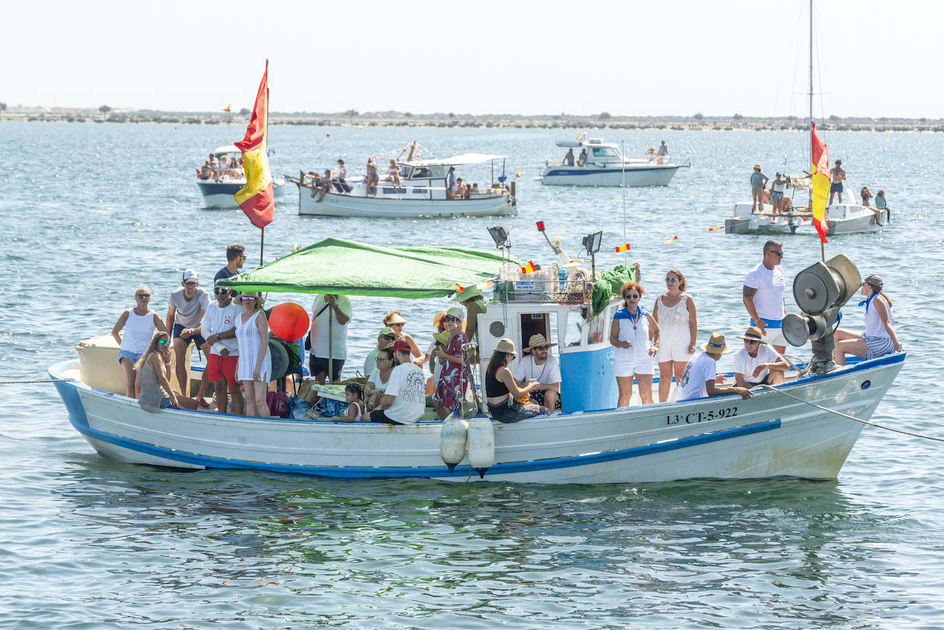 Los pescadores conmemoran a su patrona, la Virgen del Carmen, en imágenes