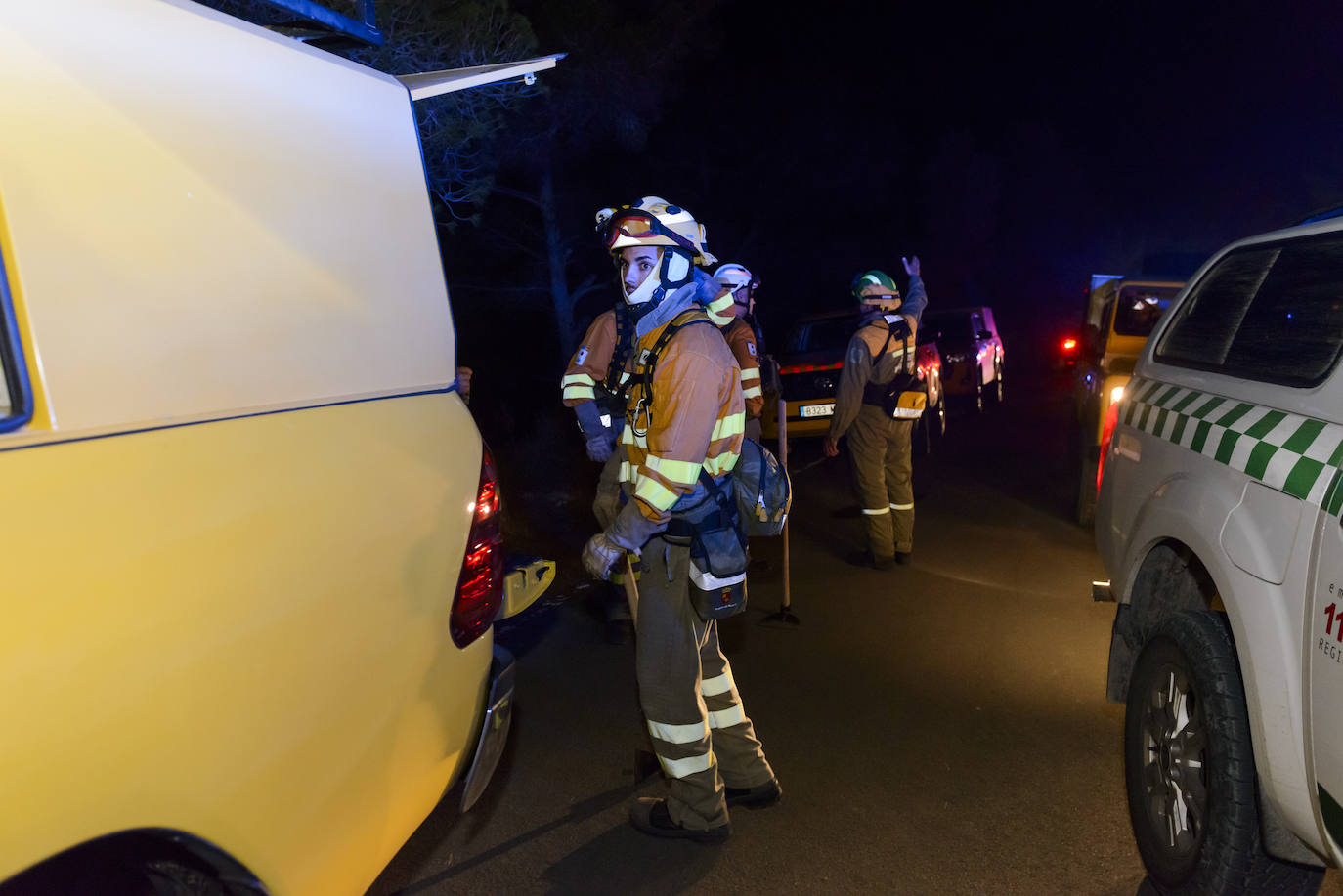Un incendio en la sierra de Altaona alarma a los vecinos de Murcia