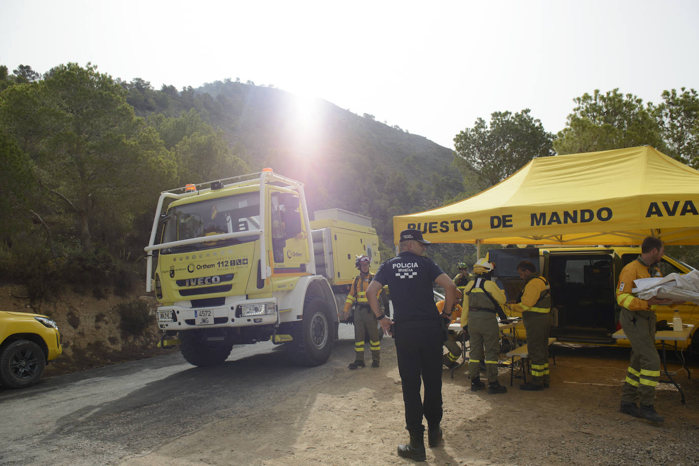 Un incendio en la sierra de Altaona alarma a los vecinos de Murcia