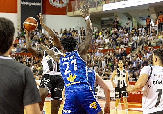 El renovado Garuba, en la eliminatoria de ascenso.