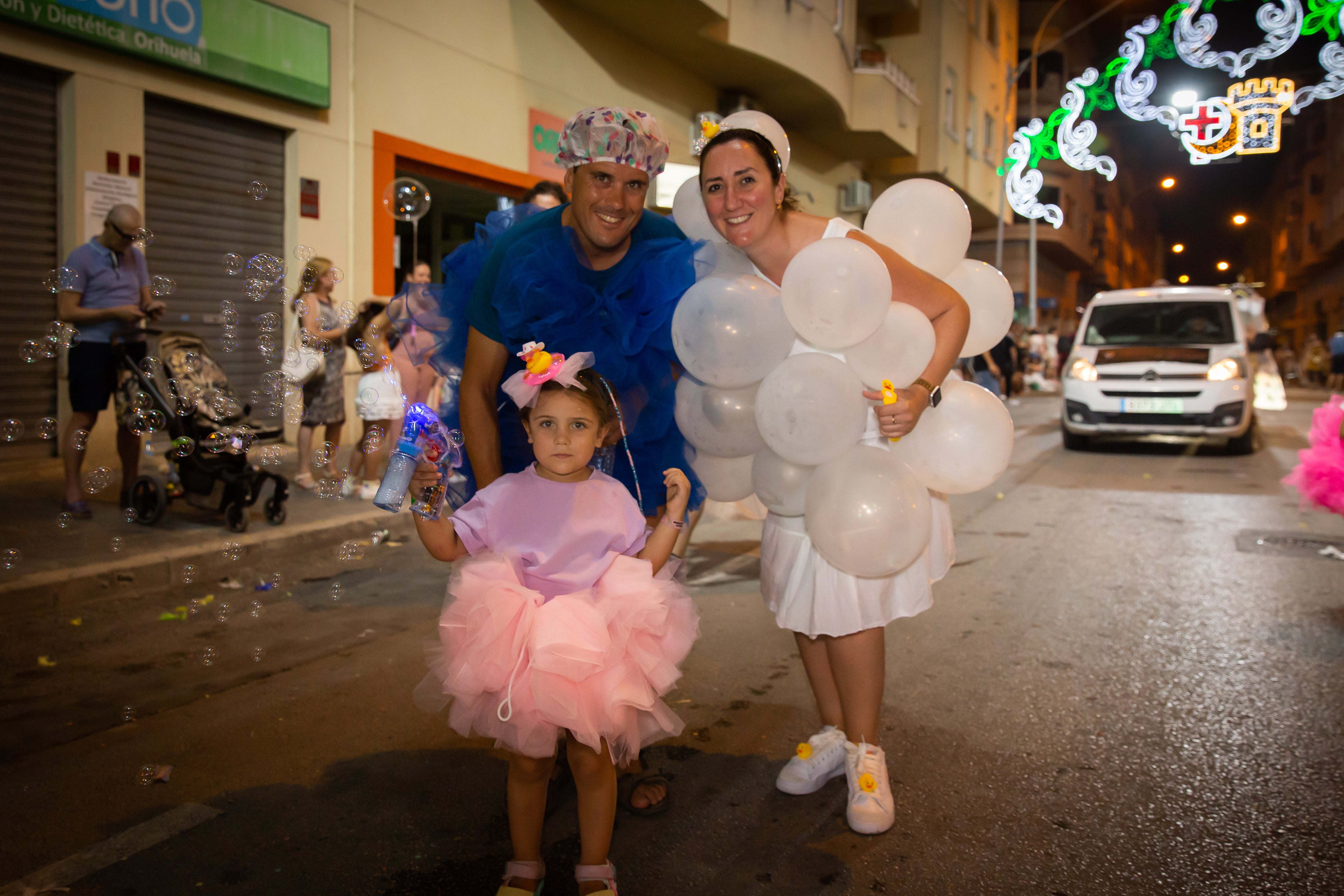 Las imágenes de la retreta festera de Orihuela