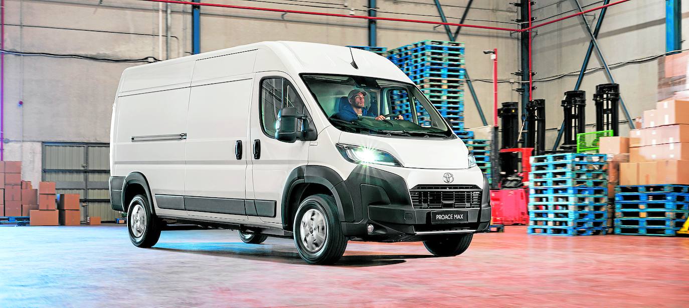 La nueva Proace Max.