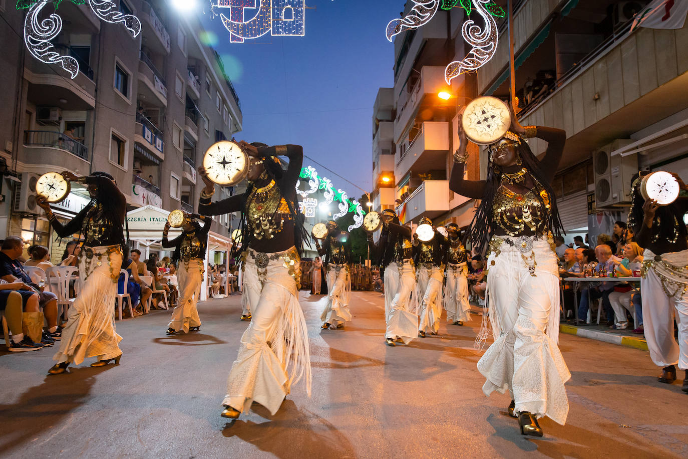 Desfile moro de las fiestas de Orihuela 2024, en imágenes