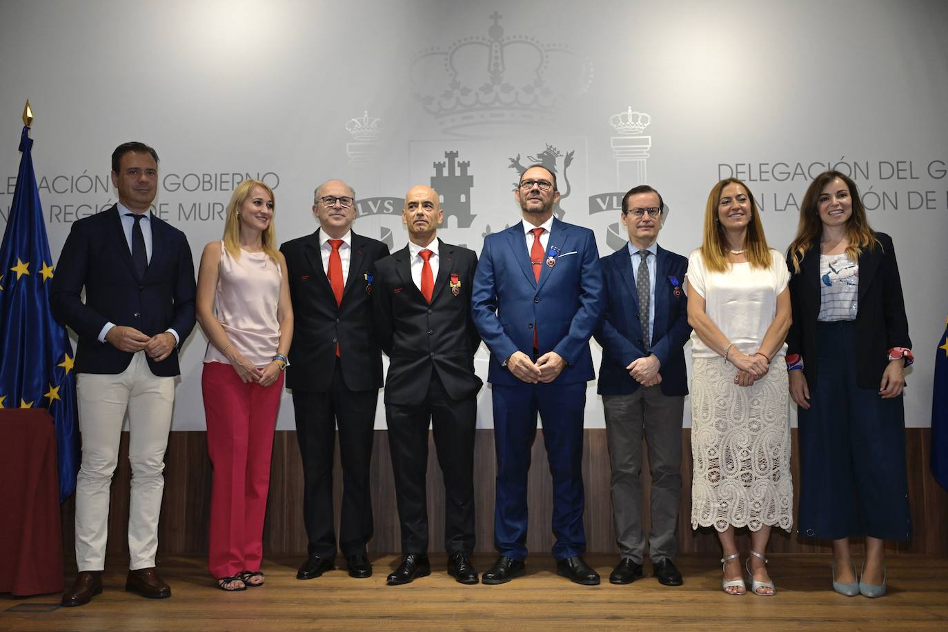 Interior homenajea a cuatro bomberos del SEIS por sus trabajos en la extinción de incendios, en imágenes