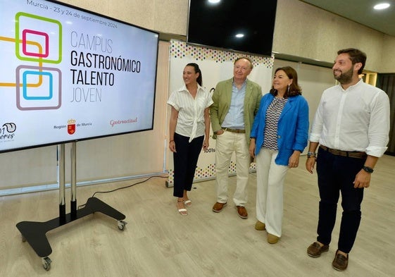 Carmen Conesa, José Carlos Capel, Julia Pérez y Juan Francisco Martínez en la presentación del Campus Gastronómico Talento Joven.