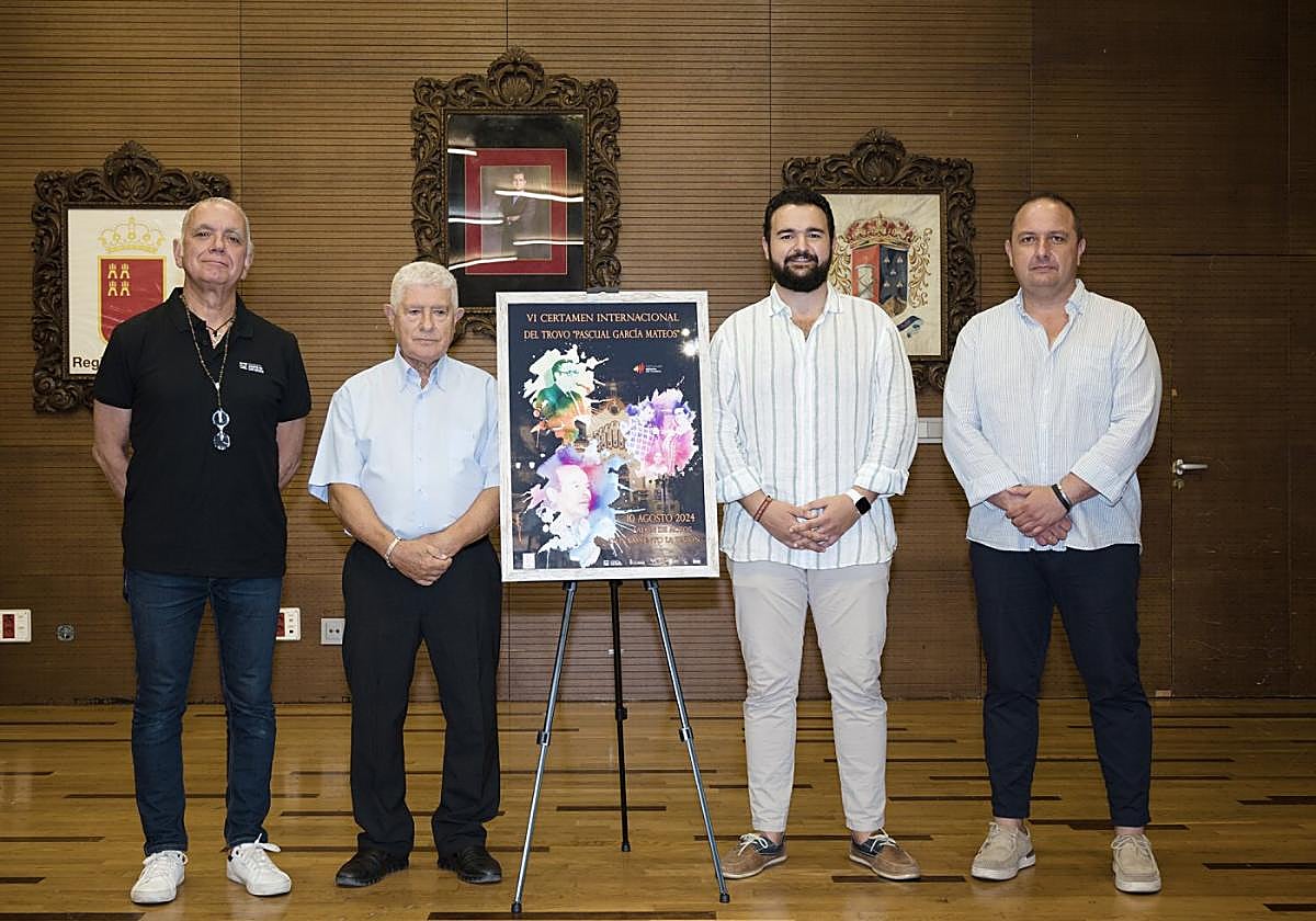 Juan Ramón Lucas, Antonio Meroño, Joaquín Zapata y Julio García Cegarra, en la presentación.