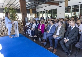 La consejera Rubira, en la presentación de la Estrategia Marítima de la Región, ayer, en Cartagena.