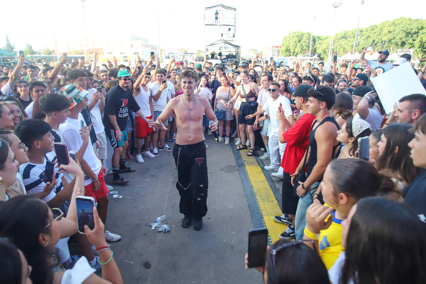 Los conciertos del domingo en el FAN FUTURA, en imágenes