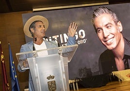 El cantaor Pitingo agradece al Cante de las Minas la concesión del Castillete de Oro.