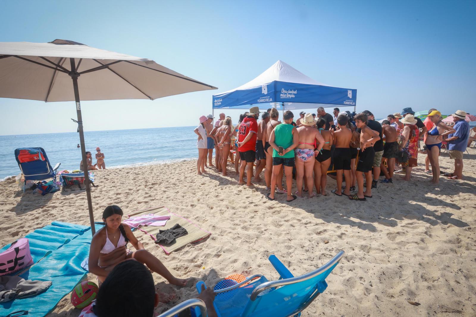 La tortuga &#039;Pura Vida&#039; visita por segunda vez este verano las playas de Torrevieja
