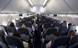 Imagen de archivo del interior de un avión