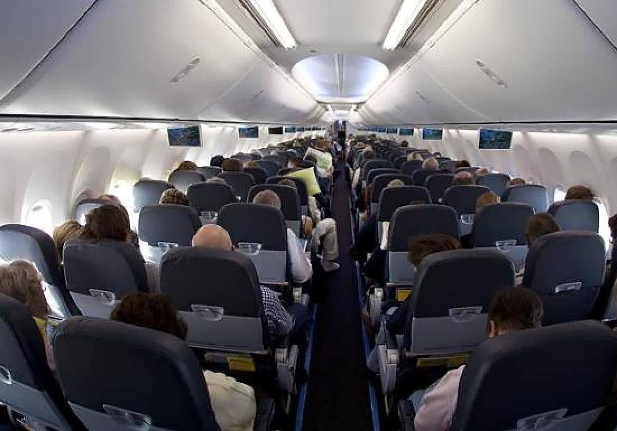 Imagen de archivo del interior de un avión