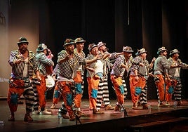 Carnaval, chirigoteo y humo gaditano en Torrevieja