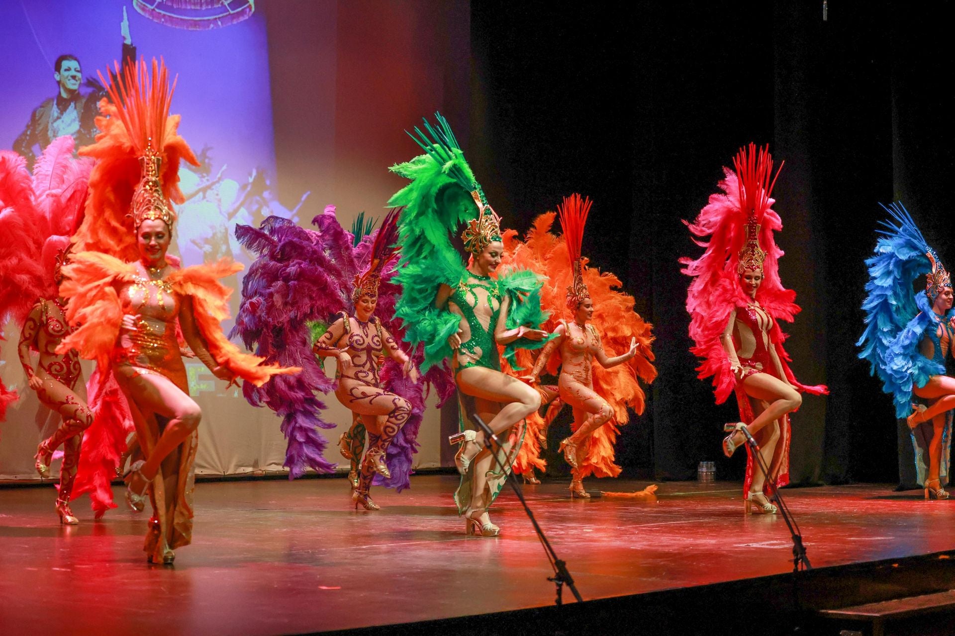 Carnaval, chirigoteo y humo gaditano en Torrevieja