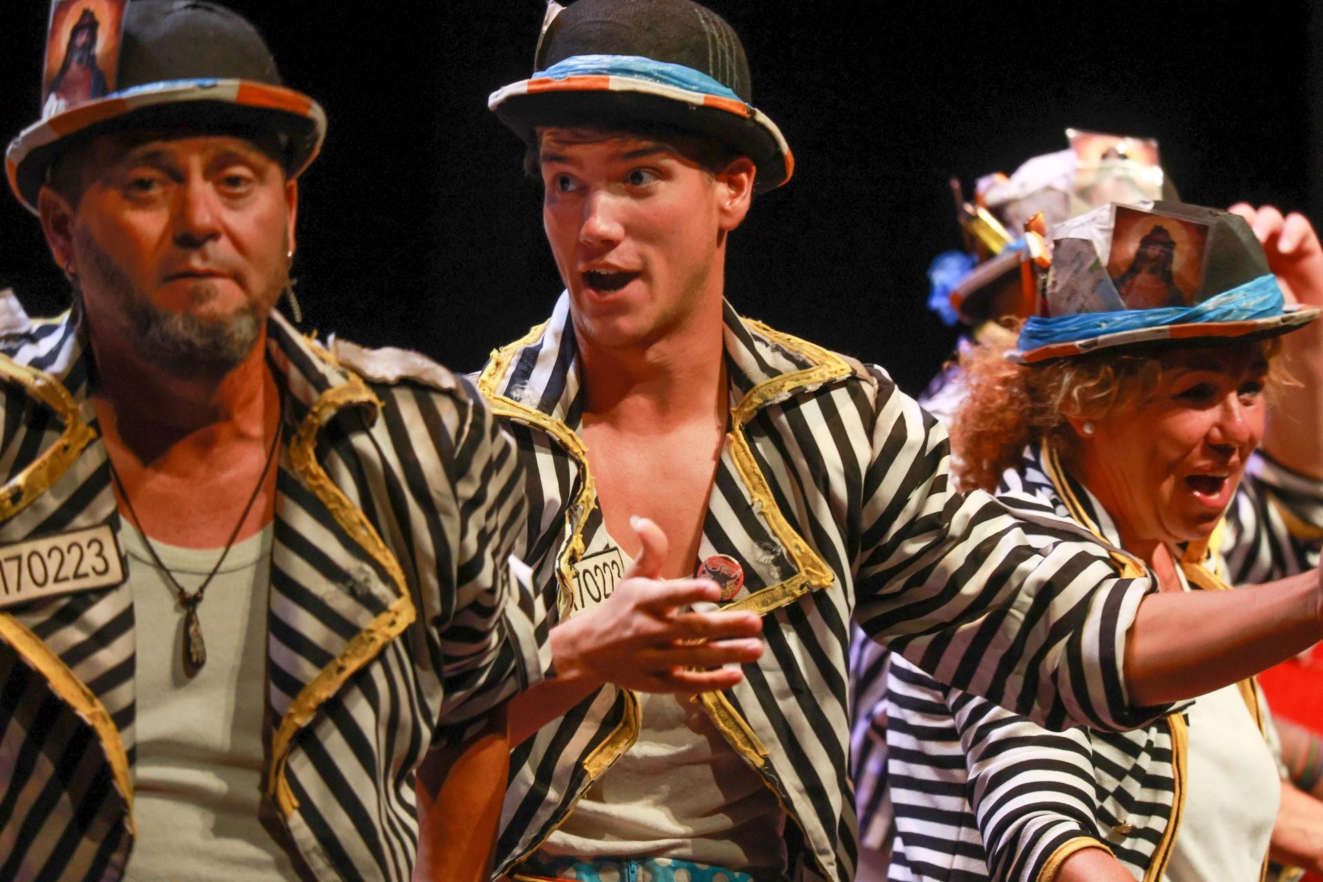 Carnaval, chirigoteo y humo gaditano en Torrevieja