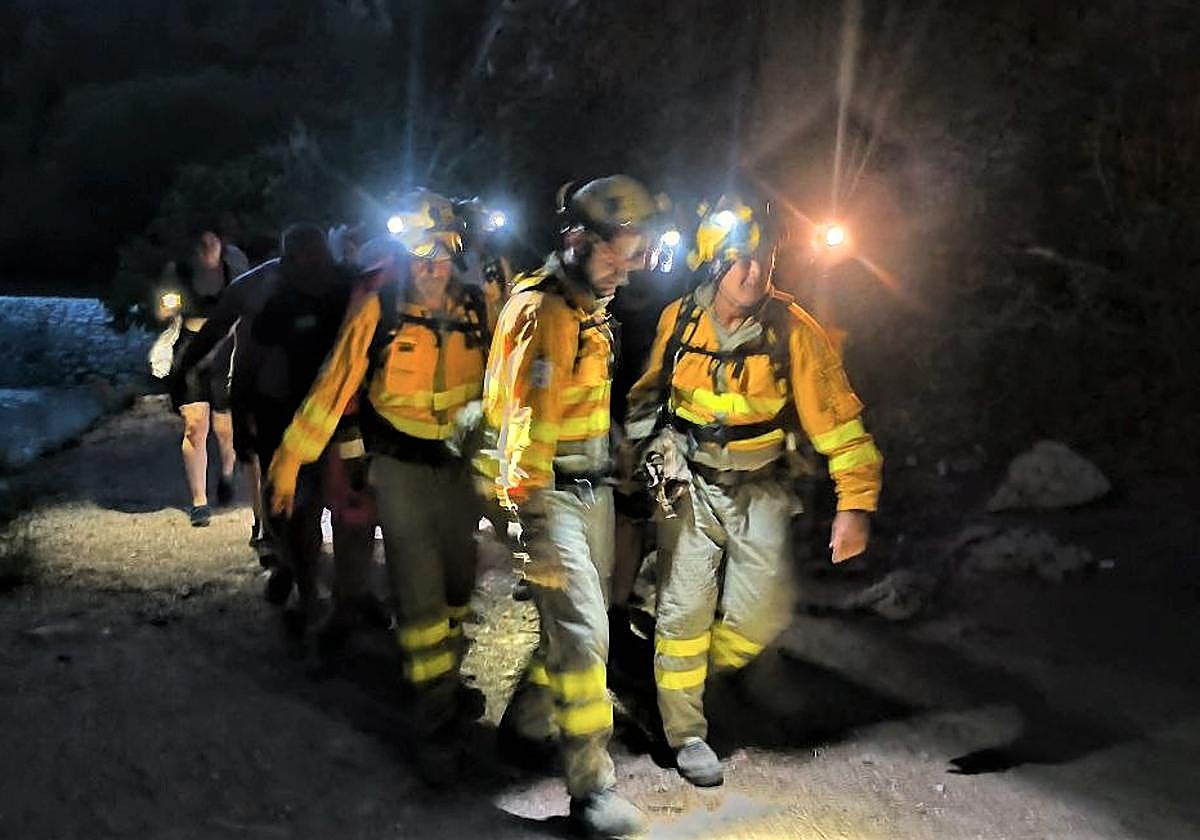 El dispositivo de rescate, durante la evacuación.