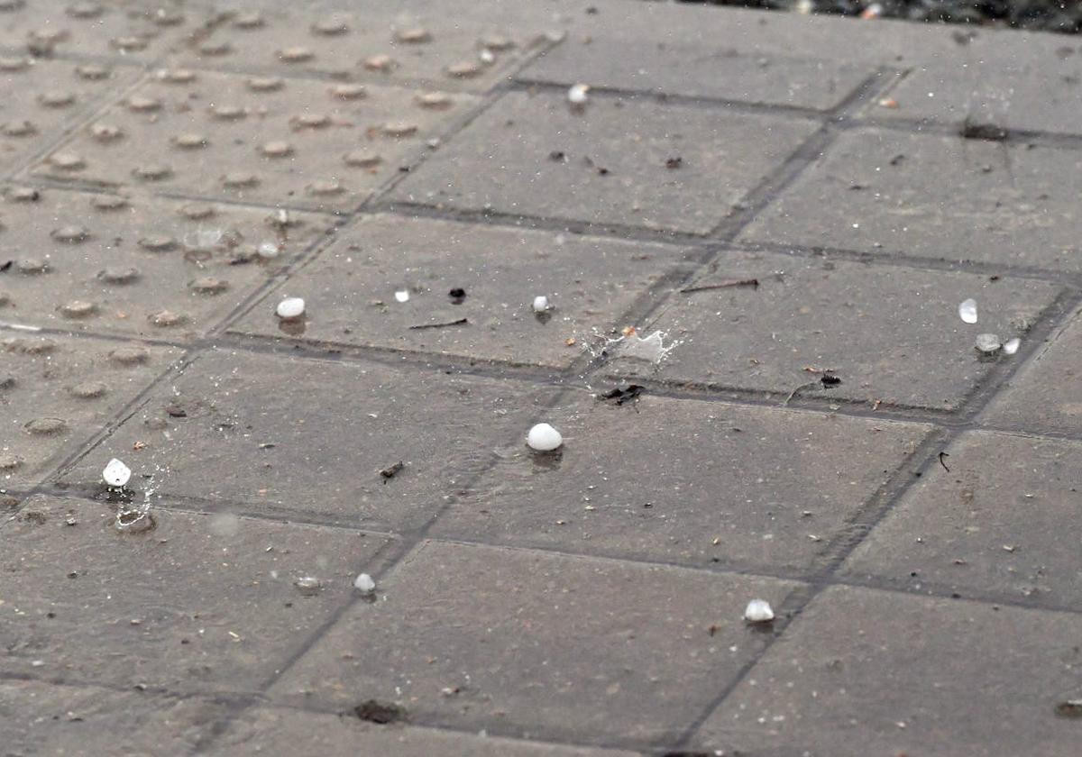 Precipitaciones en forma de granizo caídas este miércoles en Murcia.