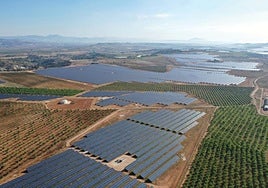 Imagen de archivo de la macroplanta fotovoltaica de Mula.