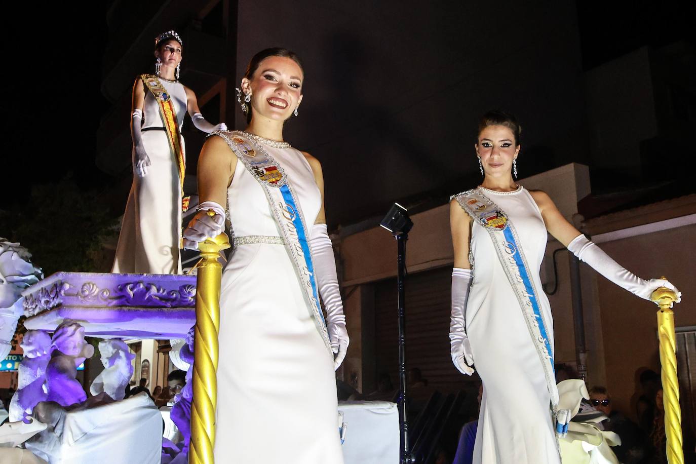 El desfile del Carnaval de Torrevieja, en imágenes