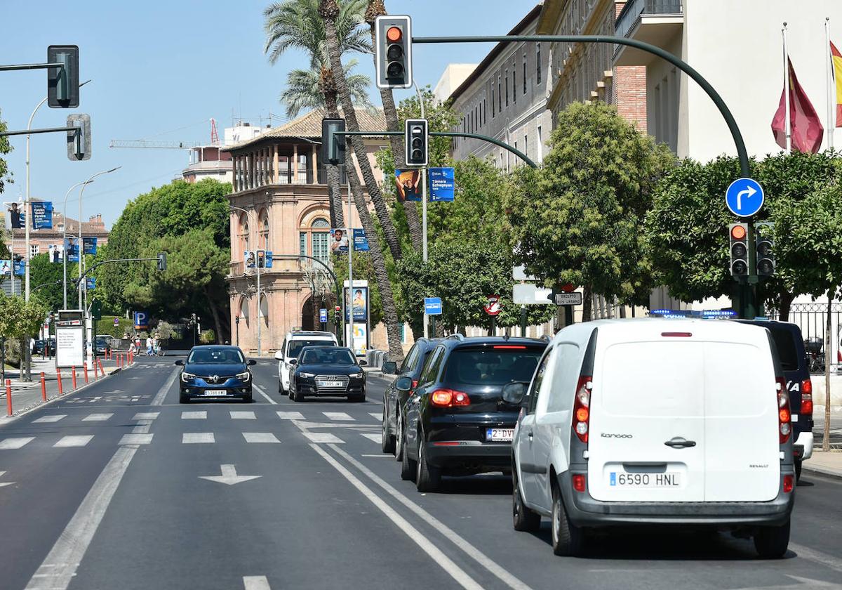 Imagen de la avenida Teniente Flomesta, este lunes.