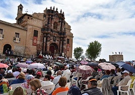 Misa del Peregrino enla explanada de la basílica de la Vera Cruz.