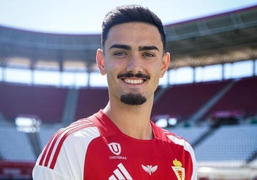 Cadorini ya ejerce como nuevo futbolista grana; Palmberg debe esperar