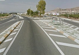 Tramo de la RM-516 donde se levantará la rotonda.