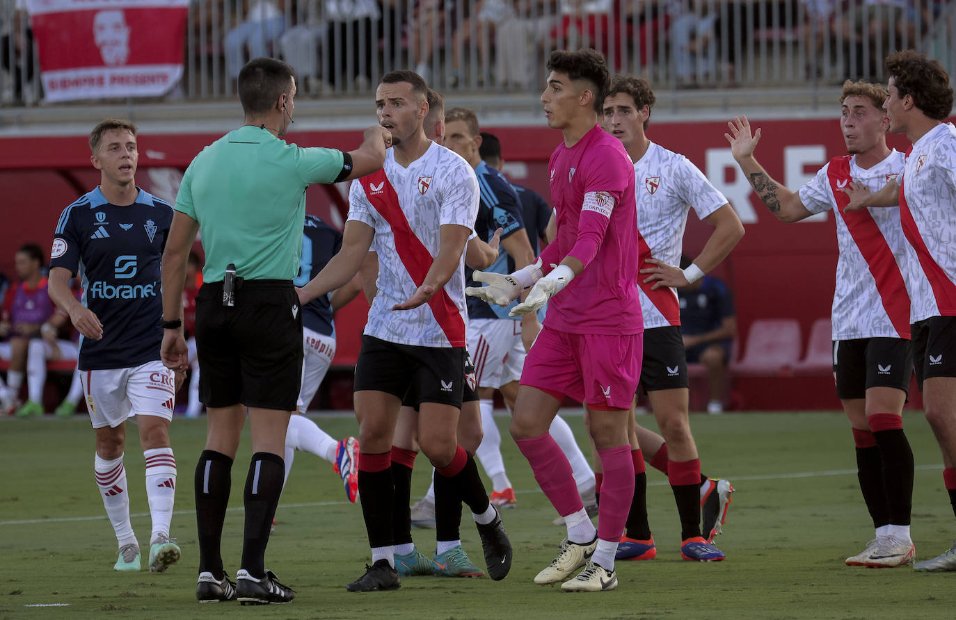 La victoria del Real Murcia frente al Sevilla Atlético, en imágenes