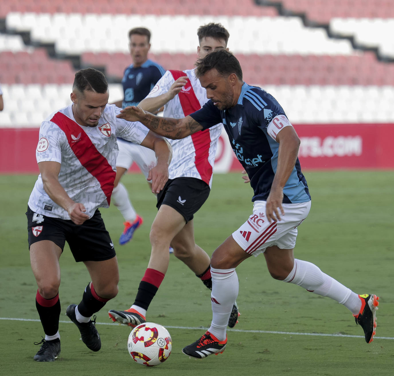 La victoria del Real Murcia frente al Sevilla Atlético, en imágenes